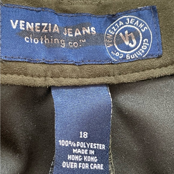 Deep green Venezia jeans, size 18/18Petite. - Picture 2 of 7